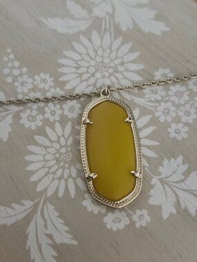 Kendra Scott Yellow Mustard Gold Pendant Necklace